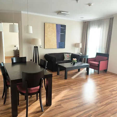 Family Spacious Apartment, Terrace, Kitchen, City View, Free Parking And Wifi Benalmádena Exterior photo