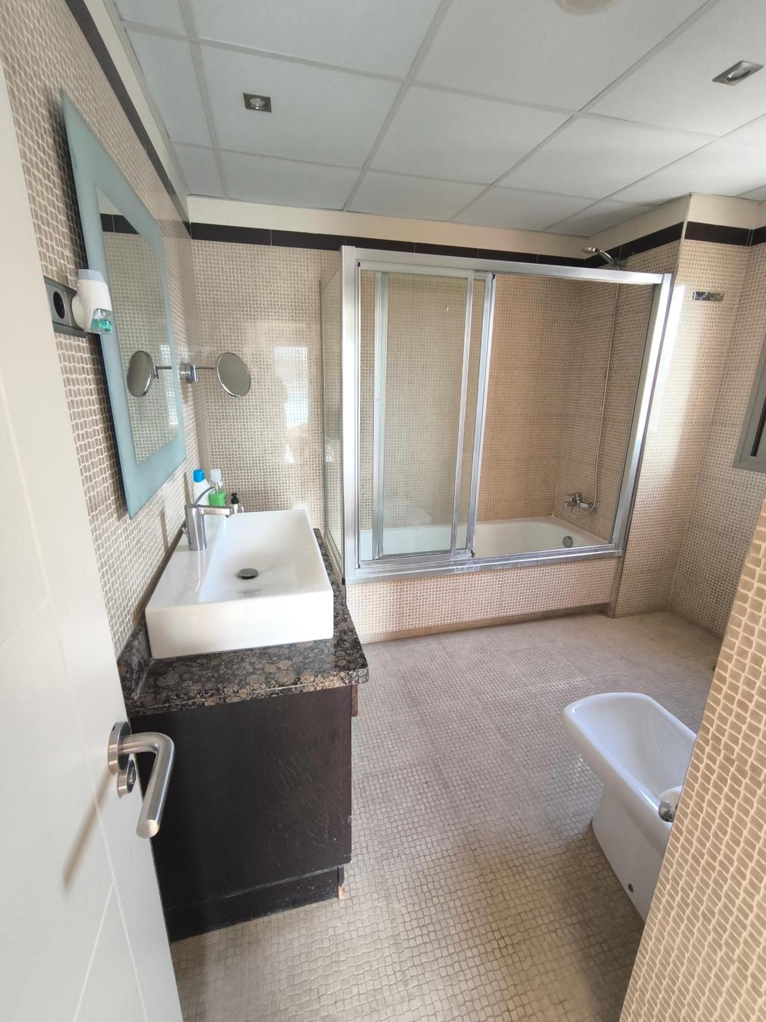 Appartamento Family Spacious Apartment, Terrace, Kitchen, View, Free Parking And Wifi *